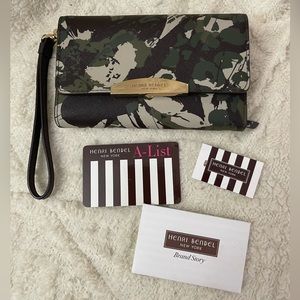 Authentic Henri Bendel W57th Wrist-Wallet-Camo Wallet